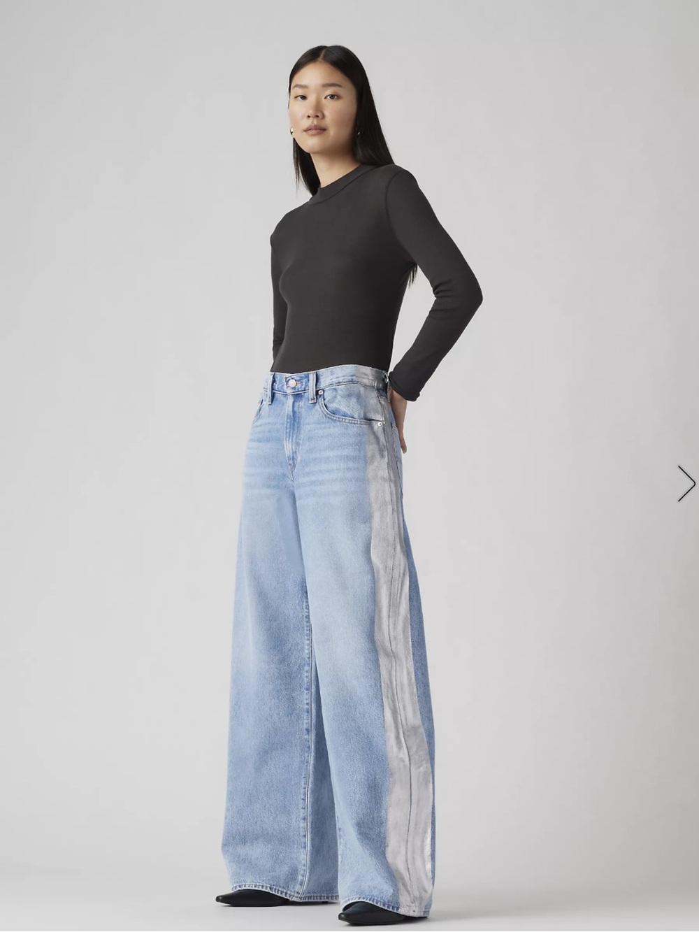 Levi's XL Straight Baggy Jeans 28 Light Wash Wide Leg Silver Side Stripe